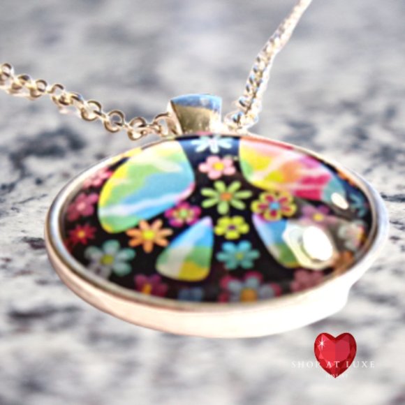 Hippie Peace Sign LBGTQ Pride Necklace - Picture 2 of 6
